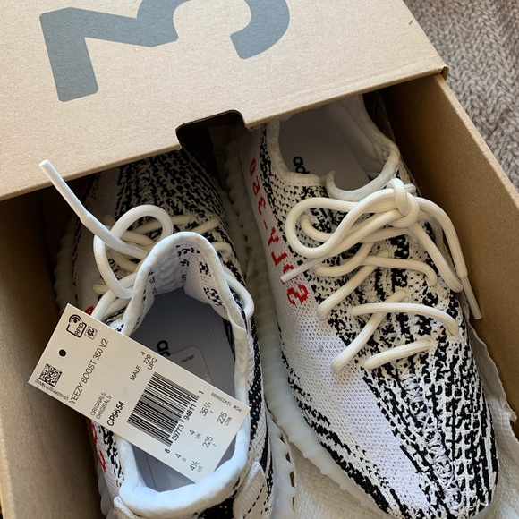Yeezy 350 V2-zebra print (brand new) - Picture 2 of 8